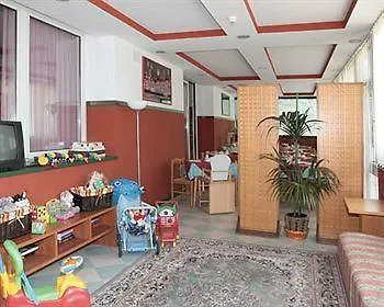 Hotel Beach2 Lido di Jesolo 3*,